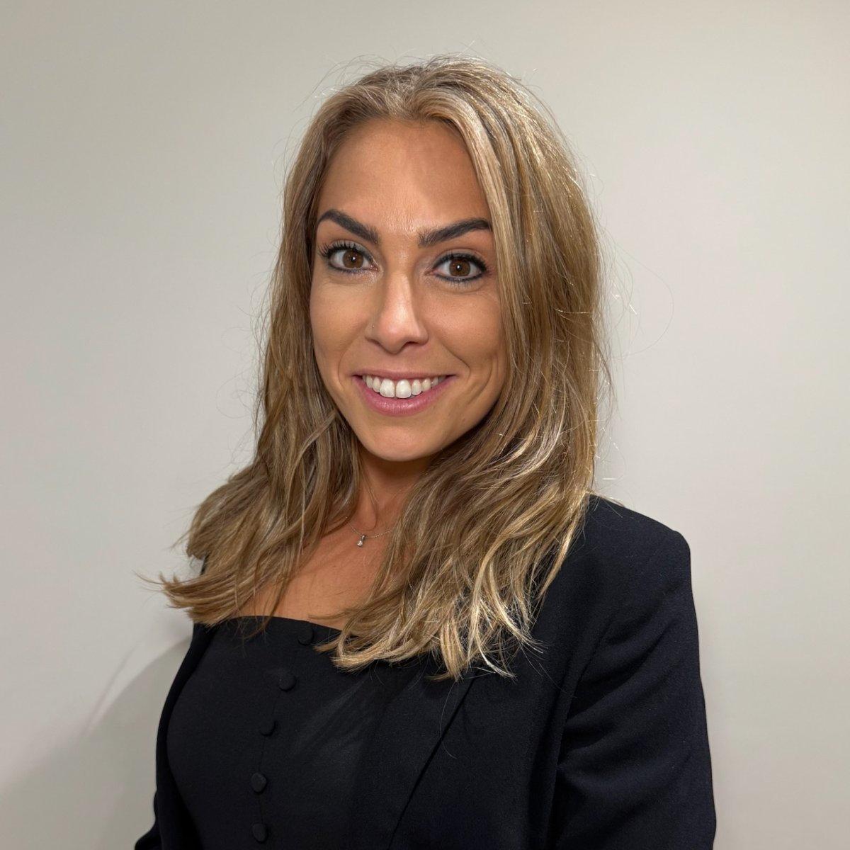 Carly, owner and hair specialist at Steel Serenity